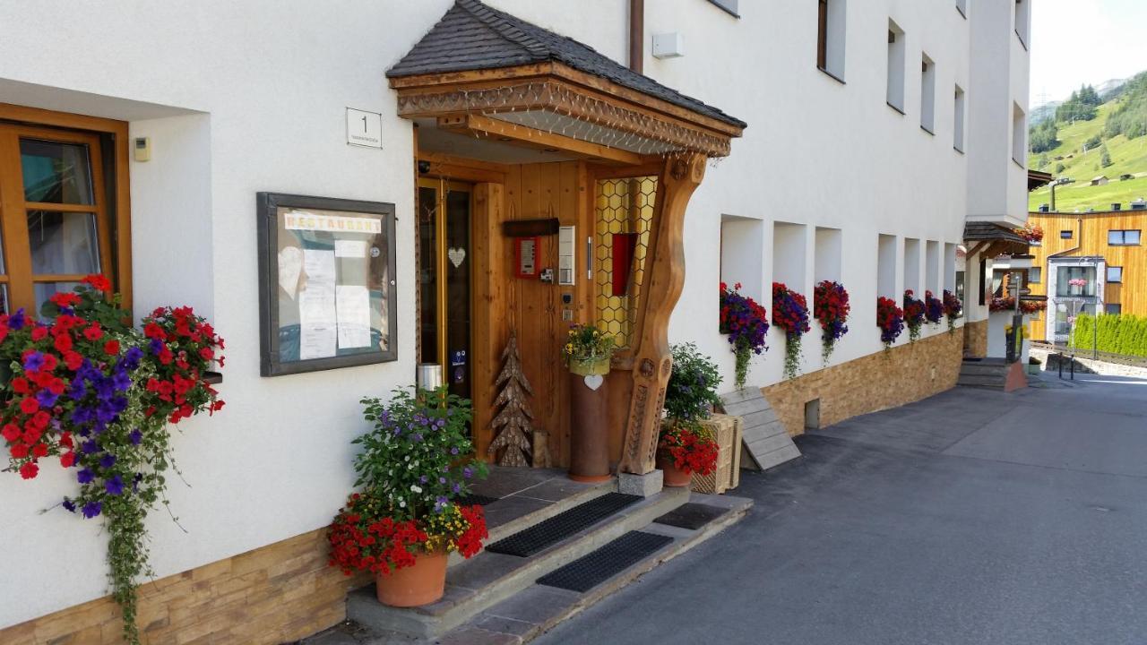 Hotel Nassereinerhof Sankt Anton am Arlberg Luaran gambar